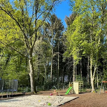 Land-Zeit, wohlfühlen im stilvollem Studio mit Sauna&großen Garten Apartamento *