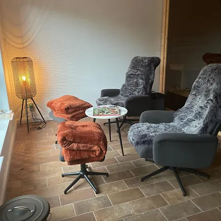 Apartamento Land-Zeit, wohlfühlen im stilvollem Studio mit Sauna&großen Garten