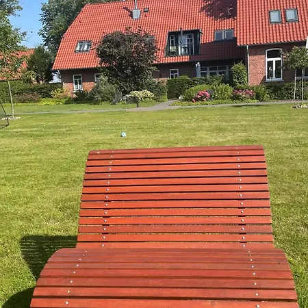 Apartamento Land-Zeit, wohlfühlen im stilvollem Studio mit Sauna&großen Garten *
