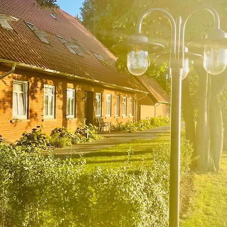 Apartamento Land-Zeit, wohlfühlen im stilvollem Studio mit Sauna&großen Garten *